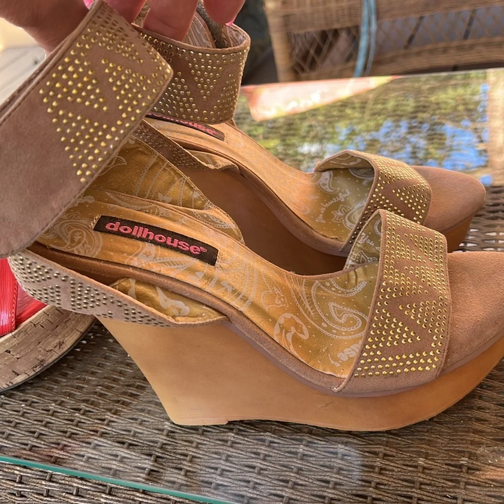 2 pairs of high platforms - women shoes size 8 1/2